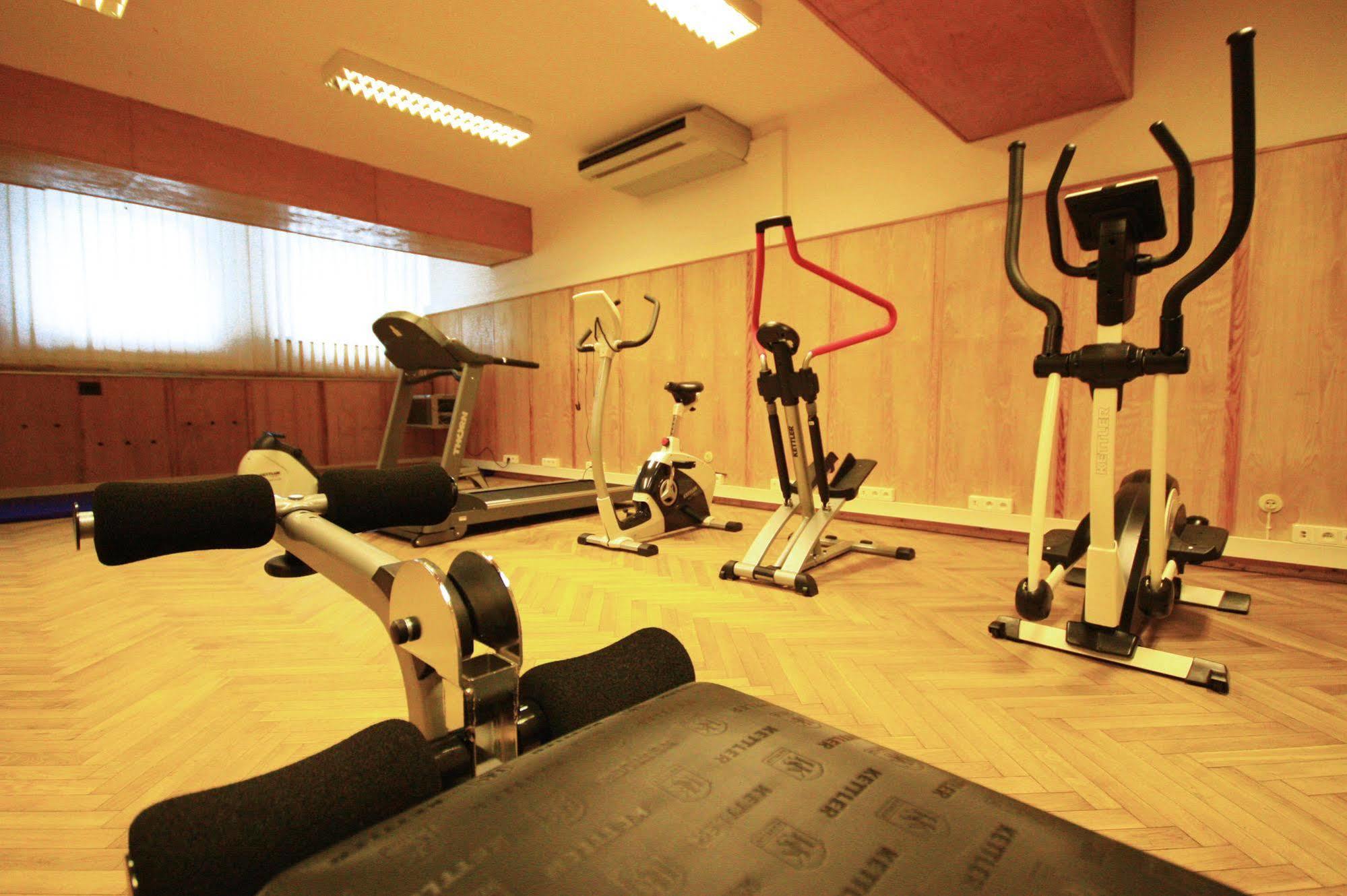 Hotel Orle กดัญสก์ ภายนอก รูปภาพ