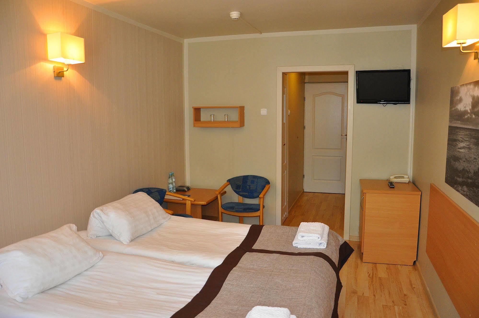 Hotel Orle กดัญสก์ ภายนอก รูปภาพ